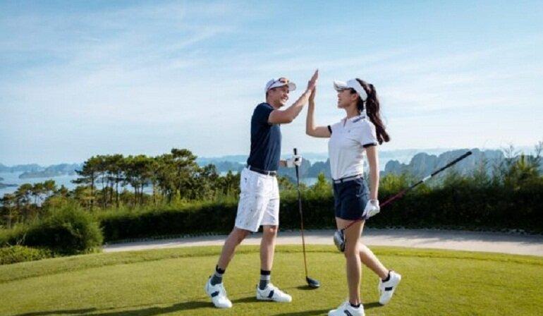 GỢI Ý OUTFIT CHUẨN XỊN CHO GOLFER NỮ